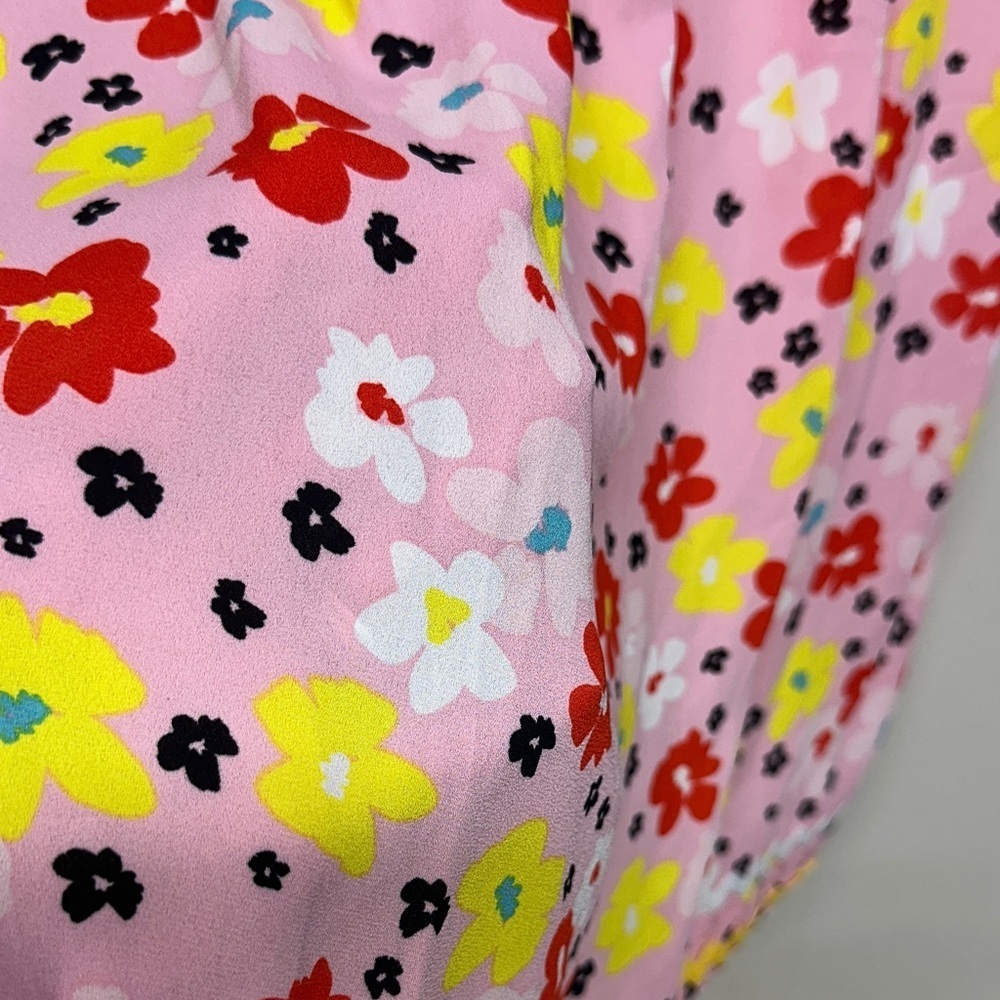 Chic Floral Pink Dress with Ruffle Sleeves - Picture 5 of 8